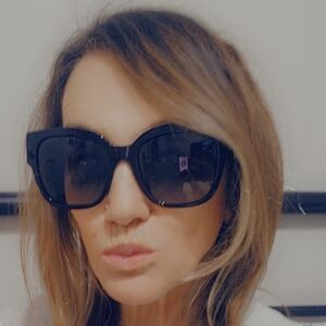 New in box VERSAGE oversized Sun glasses.